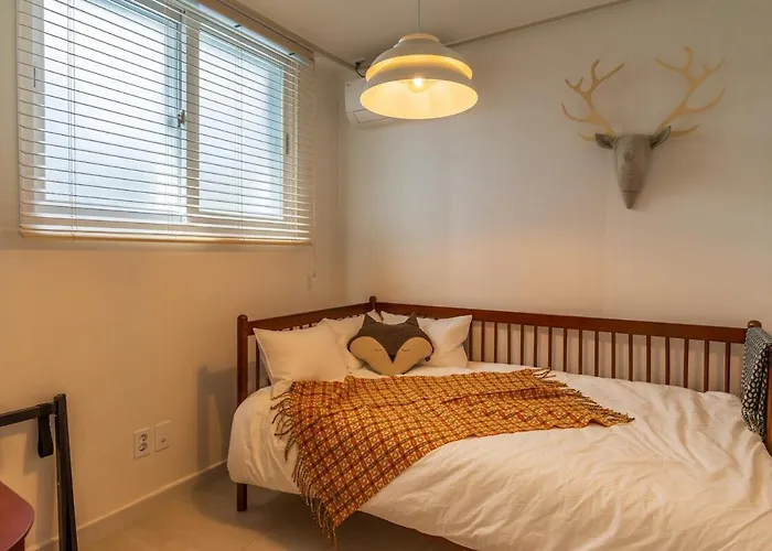Hongdae 84 Private House With 3 And Terrace 10 Min Walk From Station Holiday home
