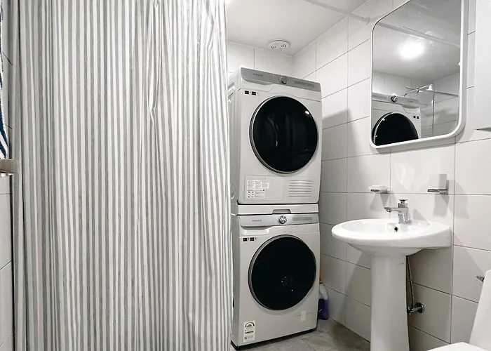 Hongdae 84 Private House With 3 And Terrace 10 Min Walk From Station * Seoul
